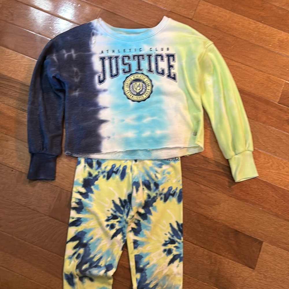 Kids size 10 Justice outfit. Leggings with cropped sweatshirt.